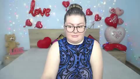 zannadreil online show from March 6, 6:19 am