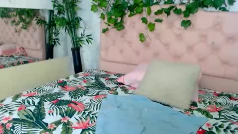 Zara online show from March 13, 12:50 pm