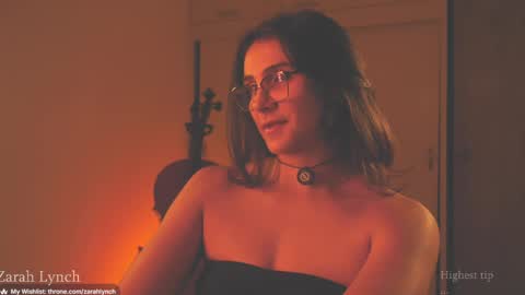 Miss Lynch   Next show  2911 online show from May 7, 11:19 pm