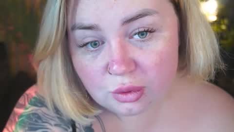 Lola online show from November 18, 6:47 am