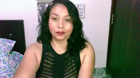 Snapshot of zaray_45bella chatting on October 18, 10:00 pm zaray online show from October 18, 10:00 pm
