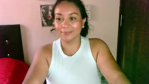 Snapshot of zaray_45bella chatting on October 7, 9:41 pm zaray online show from October 7, 9:41 pm