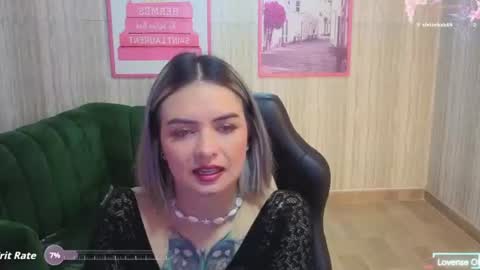 Isabella online show from June 10, 1:10 pm