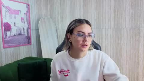 Isabella online show from May 1, 12:41 pm