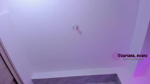 Zariana online show from December 28, 9:30 pm