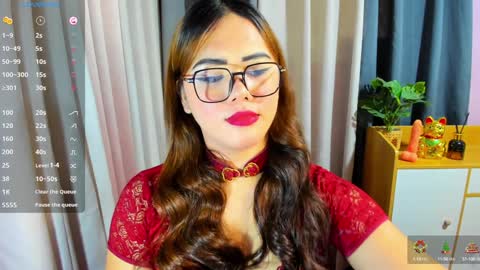 Snapshot of zendaya_amore chatting on December 18, 1:05 am Zendaya online show from December 18, 1:05 am