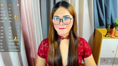 Snapshot of zendaya_amore chatting on December 11, 8:50 pm Zendaya online show from December 11, 8:50 pm