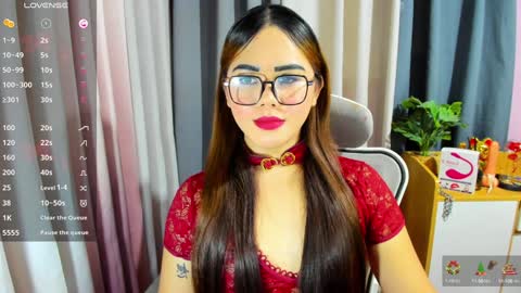 Snapshot of zendaya_amore chatting on December 27, 7:51 am Zendaya online show from December 27, 7:51 am