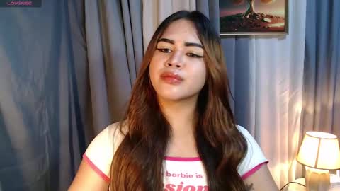 Snapshot of zendaya_amore chatting on March 3, 3:26 pm Zendaya online show from March 3, 3:26 pm