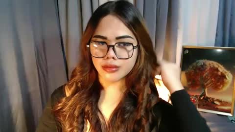 Snapshot of zendaya_amore chatting on February 23, 1:56 pm Zendaya online show from February 23, 1:56 pm