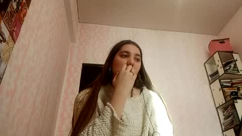 zeniabrossoit online show from May 3, 10:51 am