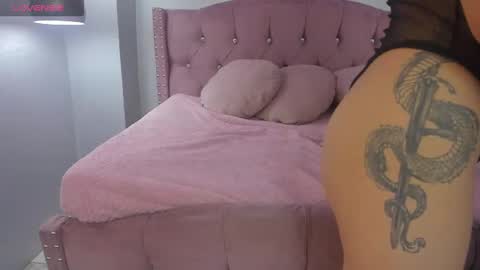 Snapshot of zephyra_angels1 chatting on February 20, 4:50 am ZEPHYRA ANGELS online show from February 20, 4:50 am