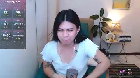 zephyraaaaa online show from June 24, 3:44 pm