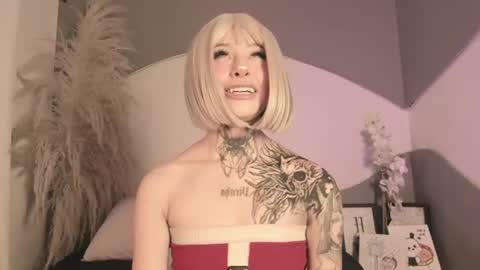 zhally_dee online show from July 22, 2:40 pm