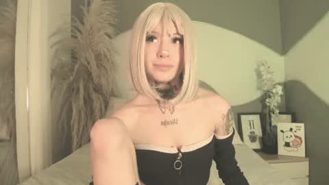 zhally_dee online show from July 1, 11:53 am