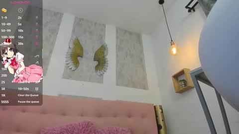 ZHAMIRA  ANDRES online show from September 17, 8:29 pm