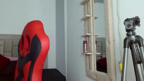 zoe_galli online show from October 7, 12:04 am