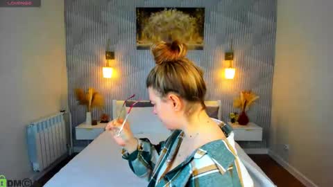 Zoe online show from March 18, 2:16 am