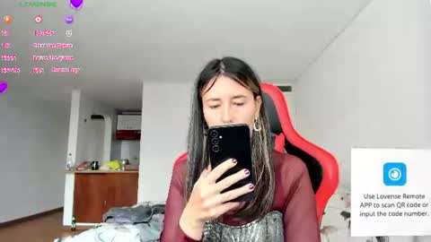 ZOE online show from June 26, 8:43 pm