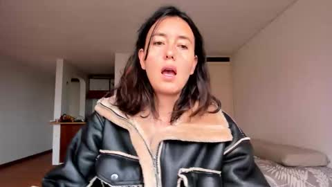 Snapshot of zoe_jeane_beker chatting on September 14, 9:34 pm ZOE online show from September 14, 9:34 pm