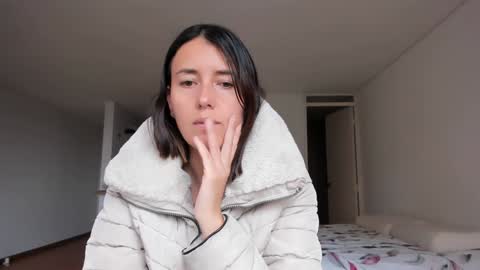 Snapshot of zoe_jeane_beker chatting on December 29, 9:09 pm ZOE online show from December 29, 9:09 pm