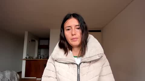 Snapshot of zoe_jeane_beker chatting on February 27, 9:25 pm ZOE online show from February 27, 9:25 pm