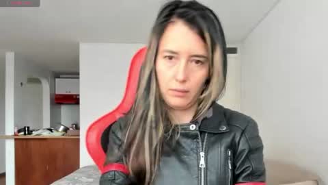 ZOE online show from July 8, 8:00 pm