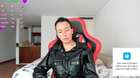 ZOE online show from June 22, 8:39 pm