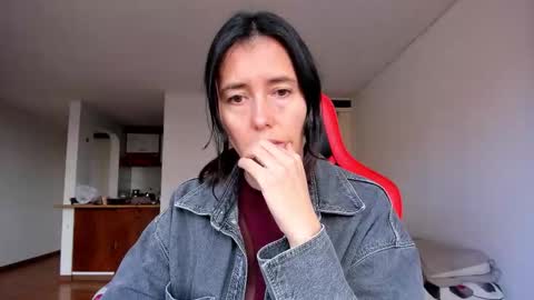 Snapshot of zoe_jeane_beker chatting on October 7, 8:57 pm ZOE online show from October 7, 8:57 pm