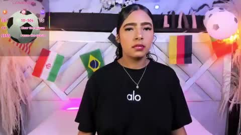 Zoey  online show from June 25, 9:27 pm