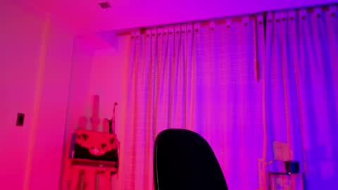ZOE online show from May 10, 4:14 am