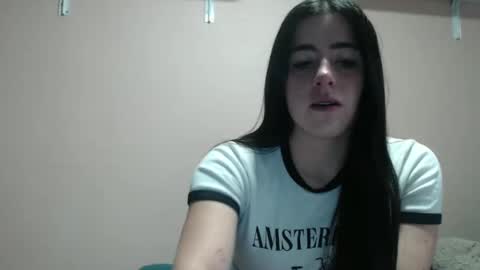 Snapshot of zoe_mill33r chatting on October 7, 6:56 pm Zoe online show from October 7, 6:56 pm