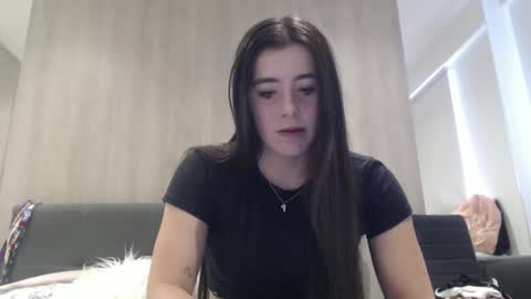 Snapshot of zoe_mill33r chatting on September 10, 5:13 pm Zoe online show from September 10, 5:13 pm