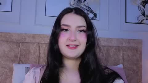 zoe_moon__ online show from August 2, 1:25 pm
