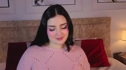zoe_moon__ online show from June 5, 12:00 pm
