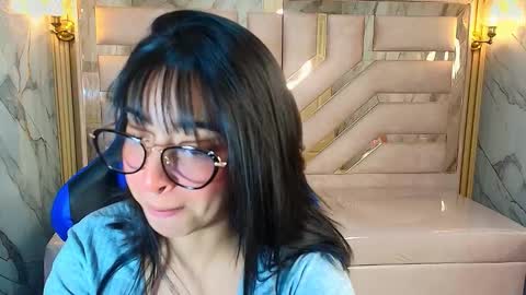 Zoe  online show from November 5, 3:12 am