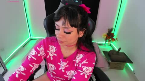 Snapshot of zoe_sullivan_ chatting on December 30, 9:48 am zoe_sullivan_ online show from December 30, 9:48 am