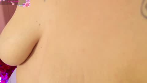 zoe_sullivan_ online show from July 13, 9:54 am