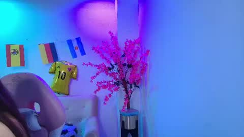 Zoe online show from July 16, 11:48 am
