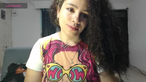 zoe tai online show from February 21, 9:21 am