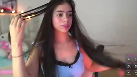 Zoe online show from July 28, 2:13 pm