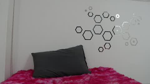 Carolina online show from November 21, 9:28 pm