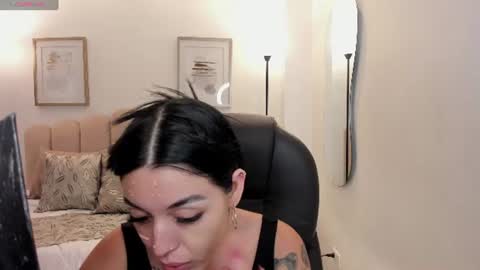  zoee jackson online show from July 10, 7:25 pm