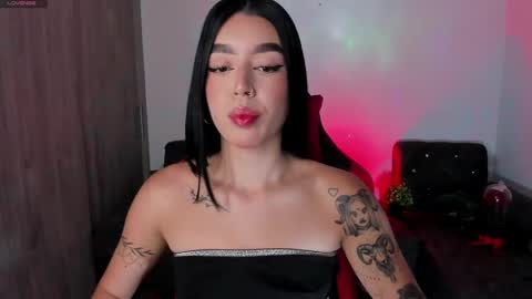 zoee jackson online show from May 5, 2:03 am