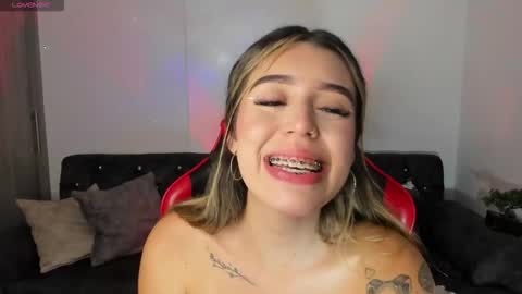  zoee jackson online show from November 7, 4:40 am