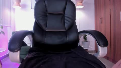  zoee jackson online show from June 15, 6:41 pm
