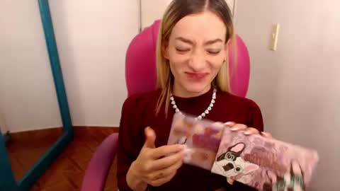 zoe online show from July 23, 3:26 am