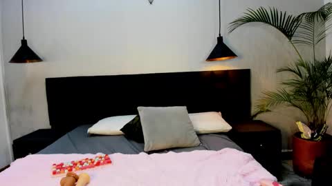 Zoe online show from March 17, 2:21 pm