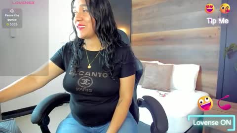 Snapshot of zoee_zi chatting on October 20, 1:47 pm zoee_zi online show from October 20, 1:47 pm