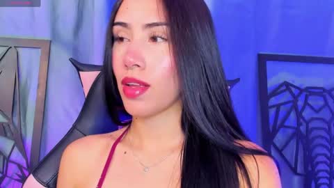 Laura  online show from May 1, 4:27 am